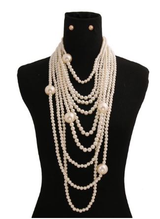 Ursula Pearl Necklace